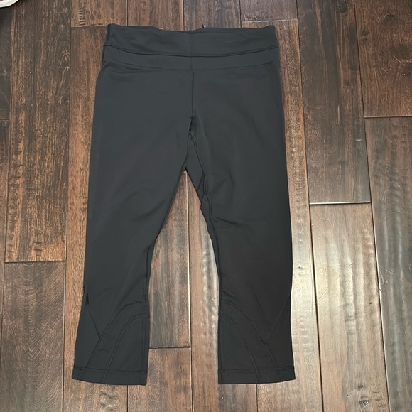 Lululemon Crop Legging - Picture 1 of 4